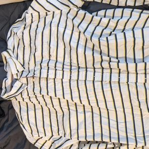 Tommy Hilfiger button up